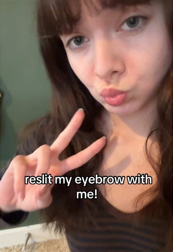 anna 🦇 (@bageladdict17) - Eyebrow Slitting Tutorial: Step-by-Step Guide