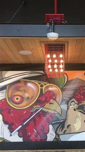 Crack Shack Las Vegas – Fear and Loathing Chicken Mural 🐔🎨