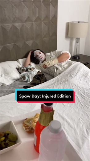 Why Does My Cat Chase Her Tail? Exploring Feline Behavior