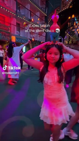 How to Plan an Unforgettable Silent Disco Party