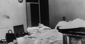 Rare Photographs Show the Bedroom in Which Marilyn Monroe Was Found Dead on August 6, 1962