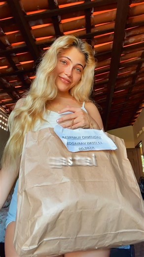 Bequinh4 on Instagram: "80 REAIS OU UMA SACOLA MISTERIOSA?"