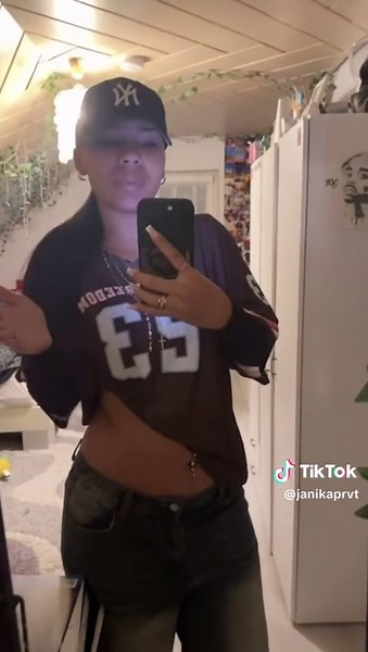 Stylish American and German Outfit Inspiration