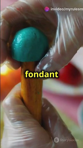 Cake Decorating with Fondant: Tips for Beginners!