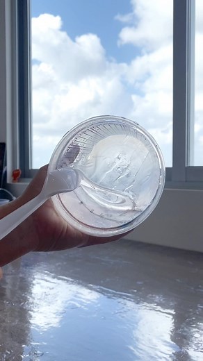 Exploring Clear Cups: ASMR and Resin Art Techniques