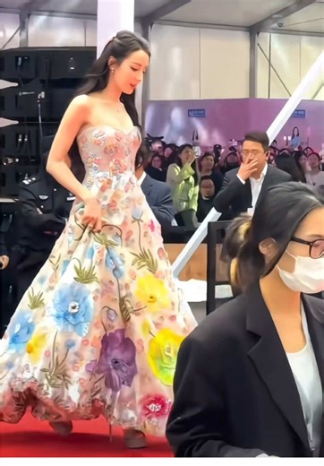 #dilraba #dilrabadilmurat #dichlenhietba #迪丽热巴 #ตี๋ลี่เร่อปา