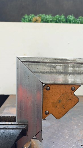 1.1M views · 9.3K reactions | simple trick when there is no ruler | ARD welder art | Facebook