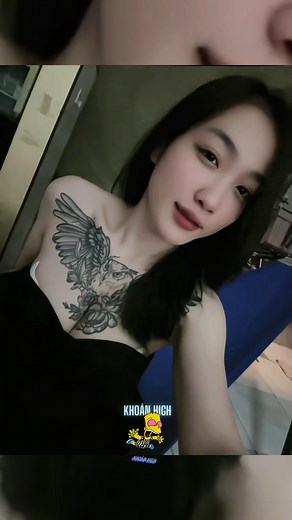 90K views · 904 reactions | Từ khi đóng cái logo này vào lương tăng từ 8 trẹo lên 50 trẹo | Shop Đèn Khoản High | Facebook