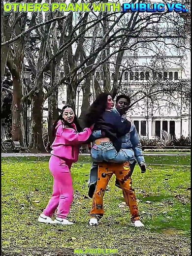 Others prank with public vs this one 💀☠️. #edit #troll #trollface