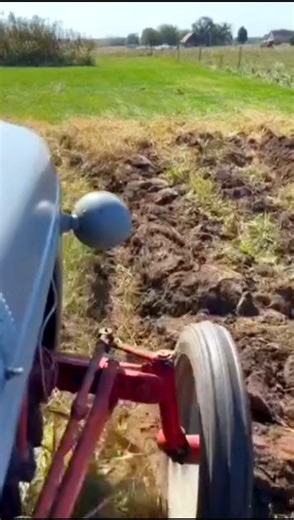 Old Tractor Plowing in the soil #oldtractor #farming #plowing