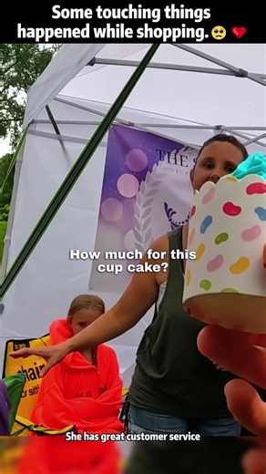 Some touching things happened while shopping.🥺❤️ #candy #kindness #keenanbank#viralmyvideo#fyp