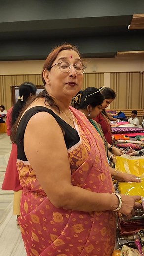 44K views · 127 reactions | Love ,Happiness and great reviews ❤️❤️we’re glad to you loved it…. Thank for the reviews ❤️ #durgapur #review #happycustomer #RLB | Rajlakshmi's Saree | Facebook