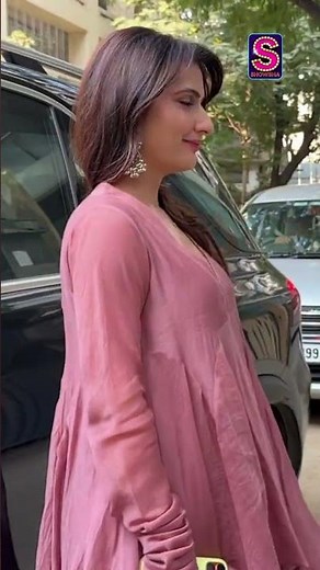 Fatima Sana Shaikh Looks Ethereal In Soft Pink Fit, Radiates Effortless Elegance | Bollywood | N18S