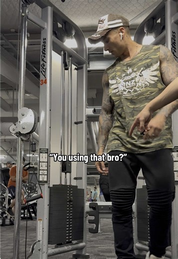 People really come across the gym sometimes to ask if you’re using a machine you clearly aren’t. Standard gym antics 😅 #gym #gymmemes #funnyvideos