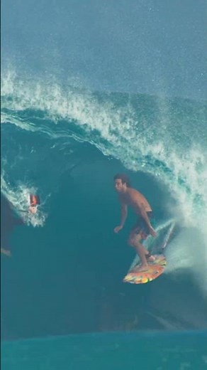 Mason Ho on an incredibly beautiful board drops into an amazing Backdoor barrel! 😍🌊💨