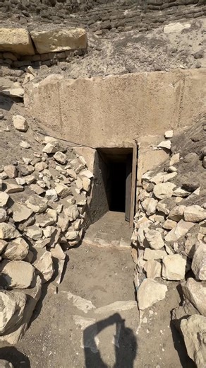 263K views · 3.9K reactions | Rare footage from within the Pyramid of Amenemhat III at Hawara #explore #anyextee #ancient #exploration #egyptologist #egyptology #pyramids #history #ancienthistory #ancient | Anyextee | Facebook