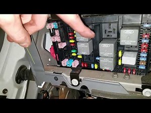 Ford F350 Starter Fuse Starter Relay location - 2006