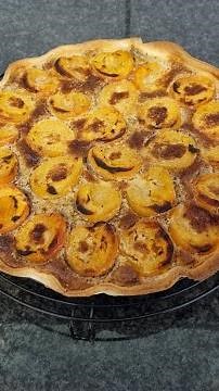 Apricot pie