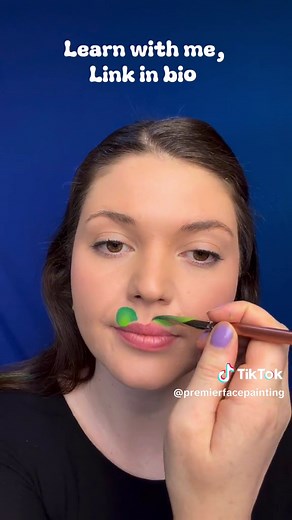 Frog lips face paint tutorial! 🐸💋 This is an old classic that used to be in our board, it was popular at festivals, adult parties and was always fun to create! What do you think of this design? Comment below I’d love to know your thoughts on it ✨ 𝗖𝗹𝗶𝗰𝗸 𝘁𝗵𝗲 𝗹𝗶𝗻𝗸 𝗶𝗻 𝗼𝘂𝗿 𝗯𝗶𝗼 🔗 𝗩𝗶𝗲𝘄 𝗼𝘂𝗿 𝗼𝗻𝗹𝗶𝗻𝗲 𝗰𝗼𝘂𝗿𝘀𝗲𝘀, 𝘀𝘁𝗮𝗿𝘁𝗲𝗿 𝗸𝗶𝘁𝘀 𝗮𝗻𝗱 𝗺𝗼𝗿𝗲 𝐏𝐫𝐨𝐝𝐮𝐜𝐭𝐬 𝐮𝐬𝐞𝐝: • Diamond FX one stroke “Grass” • Small slanted flat brush from our brush collection • Dia