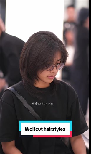 Wolfcut Hairstyles: The Trendy Swag Style