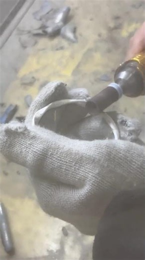 Mesmerizing Interlocked Mobius Strips: A Visual Marvel