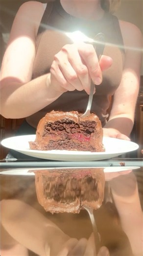 Chocolate Raspberry Cake #baking #chocolatecake #raspberrycake