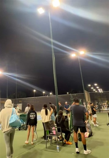 Our next tennis social is in the works… 🎾 Beginner-friendly & open to all levels - date RSVP link for tickets coming very soon! 🤍🏝️ #oc #newportbeach #tennis #socialclub #losangeles
