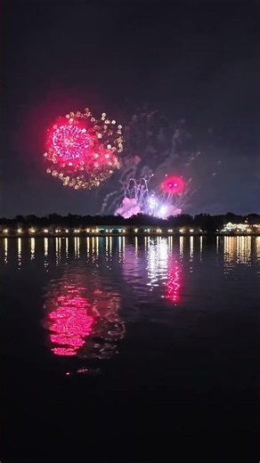 Disney's fireworks reflected in water like you've never seen #DisneyWorld #magic #shorts