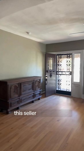 Every seller wants their home to pass inspection without a single issue — but the truth is, even well-maintained homes will need a few repairs. In this case, the seller tackled everything quickly: a flat roof coating, radon mitigation system, stucco crack repairs, electrical updates, and plumbing fixes. The total? Around $6,500 — and the home stayed on track for closing. Here's the takeaway: when buyers see you're willing to handle repairs, it builds trust and keeps the deal moving forward. Bein