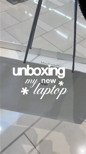 unbox my new laptop with me!