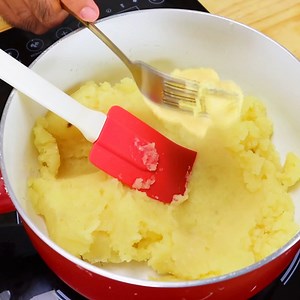 102K views · 838 reactions | The best biscuit to eat with coffee. | Joice Recipes | Facebook