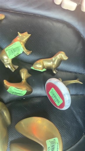 Thrifting Treasures at Goodwill: My Fast Finds