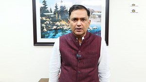 Red Fort Blast के मास्टरमाइंड Dr. Umar-un-Nabi का नया अनदेखा वीडियो सामने आया है। इसमें वह “Suicide Bombing” को गलत समझा गया Concept बताकर इसे “शहादत का मिशन” कहने की कोशिश करता है। इस गंभीर खुलासे पर Major Gaurav Arya ने क्या कहा? जानिए आज की Facebook Special Video में 👉 #redfort #delhi #DelhiCarBlast | Chanakya Forum