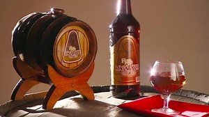 How It's Made S06:E21 - Metal Detectors and Rum