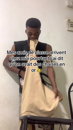 Vidéos de doudou Charles 🇨🇮 (@charlesmagui) avec son original - excès.bottillons ♻️