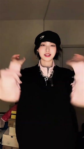 Midu Echoing [Hand Dance] #dance #trend #viral #shorts #fyp