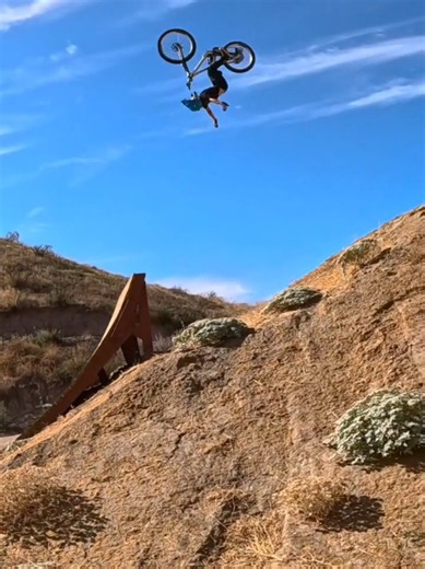 Haskell Bike Park Pro Line on the Frameworks — trail run video