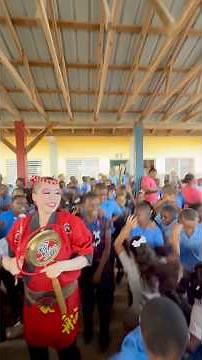 ベリーズ🇧🇿の小学校で阿波踊りを披露！初めて触れる日本文化に、子どもたちの瞳が一気に輝きました。阿波踊りって、本当に国境も文化も越えて心に届くんですね。#寶船 #阿波踊り #Belize