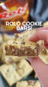 Rolo Cookie Bars 🍪🥰 Delicious Chocolate Chip Rolo Cookie Bars that everyone will love – delicious cookie, chocolate chips, and tonnes of Rolos! Day SEVEN of my TEN DAYS OF TRAYBAKES and it has to be these moreish & delicious… rolo cookie bars! Recipe below 👇🏼 🍪Recipe🍪 Cookie Bars ▪️275g plain flour ▪️1tsp bicarbonate of soda ▪️1/2tsp salt ▪️1tbsp cornflour ▪️115g unsalted butter ▪️55g granulated sugar ▪️135g light brown sugar ▪️1 medium egg ▪️1/2tsp vanilla extract ▪️250g Rolos ▪️100g milk