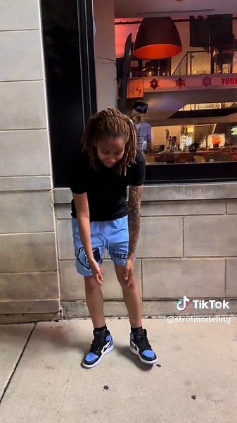 🤭🩵🤍 #modeling #modelingorganization #strut #fashioninspo #teambonding #ISU