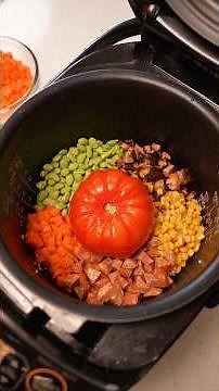 This One tomato lazy rice got 30 million views, Why? Dump and done easy and delicious #chinesefood