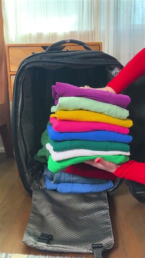 🧳 Vertical pack to get more space! #travel #suitcase #airtravel