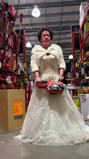 •FROCKTOBER• Am I angry that I got Ovarian Cancer? When it comes to my skin condition, I’m very pragmatic. It is what it is. But cancer - I feel a bit differently. I don’t think I’ve really bawled or screamed since I was told I probably had, and then it was confirmed that I had cancer. I just got through it, day by day. Now the treatment is over and I’m in what’s called survivorship, I am angry. I am angry that the only risk factors for Ovarian Cancer that I had were not having children and not 