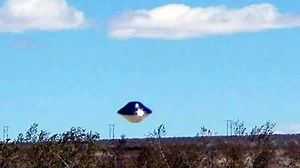 Spectacular sighting of glowing UFO over northern Siberia - ,or was it?,