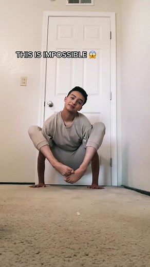 Man Doing Splits: Impressive Contortion Skills!