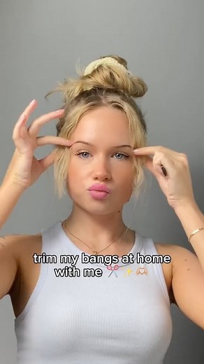 1.8K views · 14 reactions | Trim my bangs at home with me #bangs #frontbangs #frontbangstutorial #bangstutorial #cuttingbangs #cuttingbangsathome #cuttinghairathome 3332 #cuttinghair #stylingbangs | Haircaretipps | Facebook
