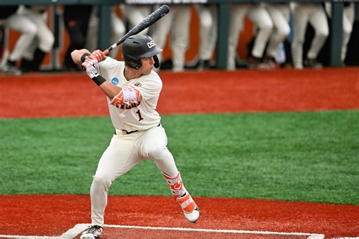 Gavin Turley breaks Oregon State home run record, No. 6 Beavers bash way to 10th consecutive win
