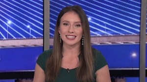 Two Toledo Zoo gray seals celebrate their birthdays