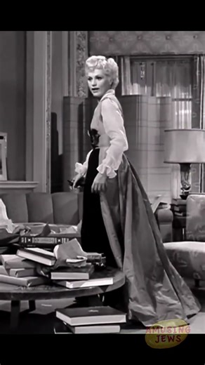 Judy Holliday in Born Yesterday (1950)