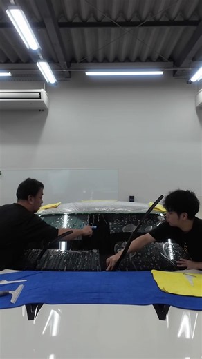 R35 GTR NISMOのフロントガラスを飛石から徹底保護。XPELプロテクションフィルム施工の全工程 #プロテクションフィルム #xpel #宮崎市 #ファインファクトリー #ppf